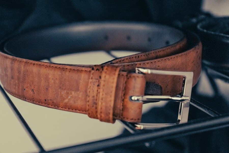 Cintura Quirinale Reversible Leather Belt presentation view